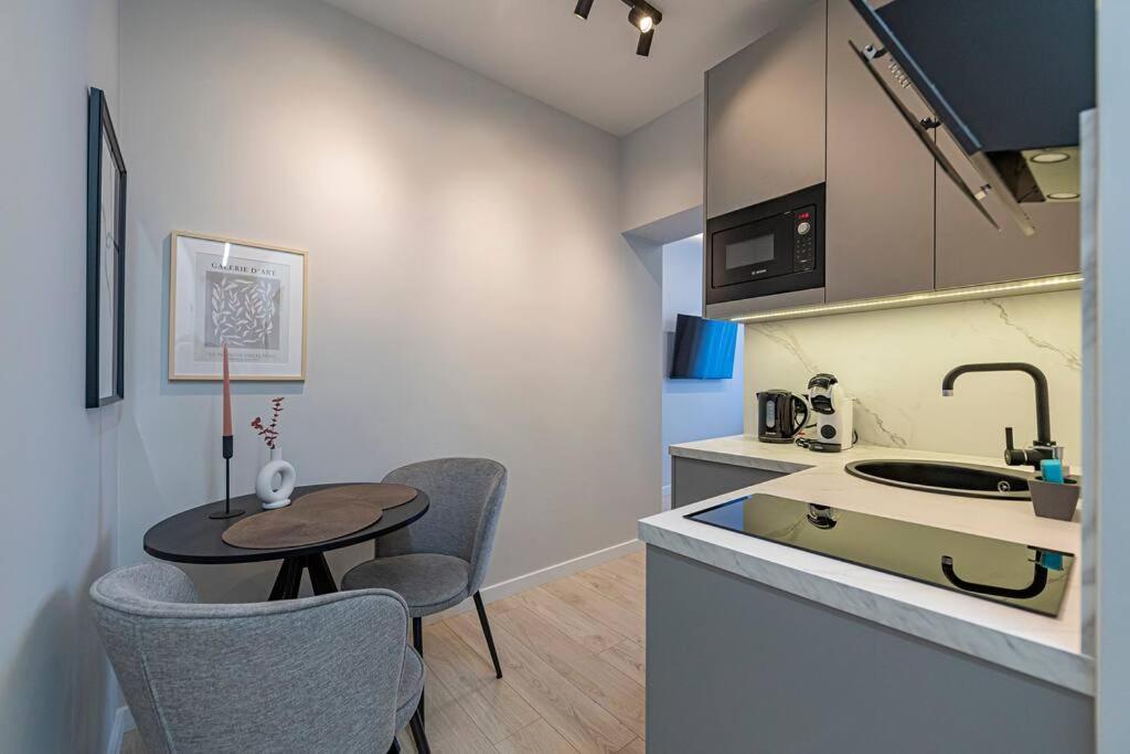 Lovely 1Bd Central Apartment By Hostlovers Kowno Zewnętrze zdjęcie