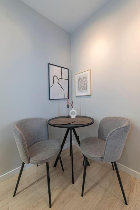 Lovely 1Bd Central Apartment By Hostlovers Kowno Zewnętrze zdjęcie